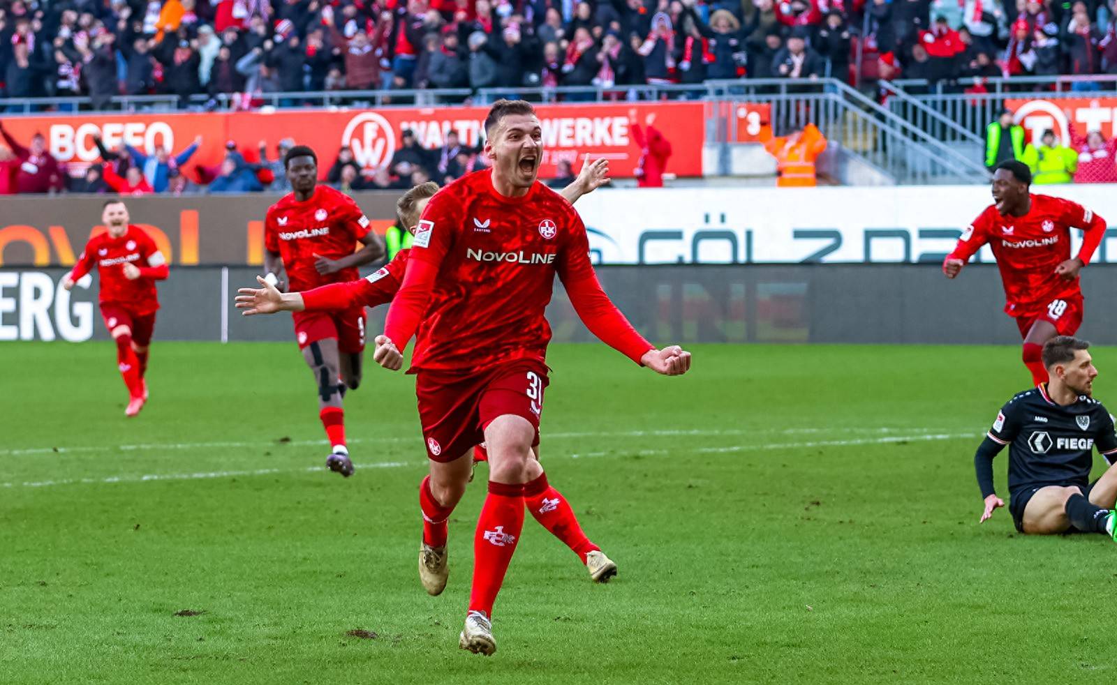 开云体育亚洲官网-凯泽斯劳滕主场连扳两球，击败弗莱堡的简单介绍