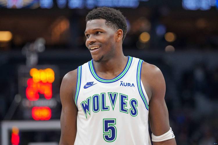 森林狼主场击退小牛，唐斯29分全场最高