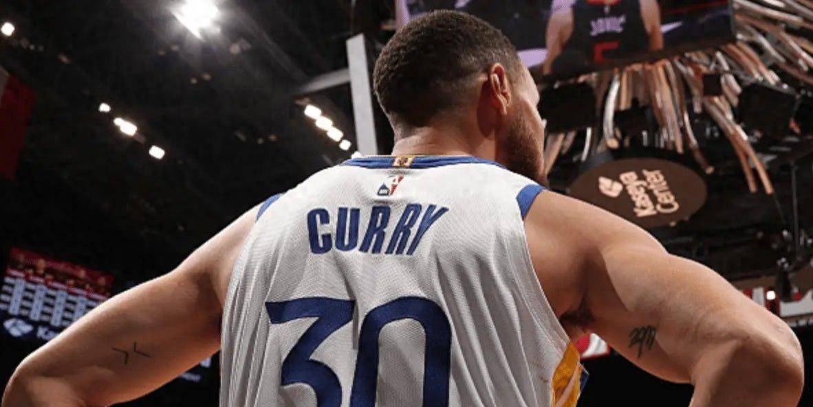 勇士主场击败魔术，领先优势极大