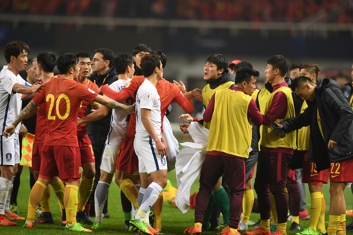 一场激烈的比赛即将在赛场上展开