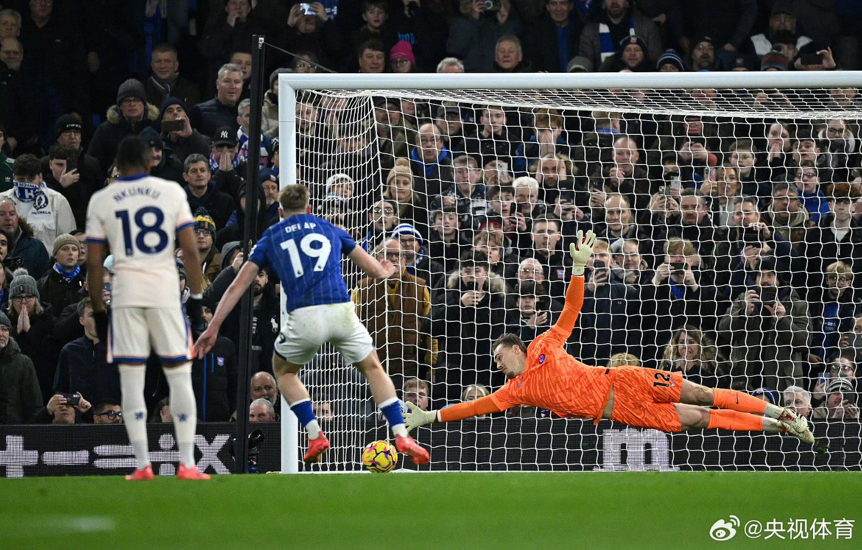 开云体育官网-切尔西客场击败利兹联，取得全胜