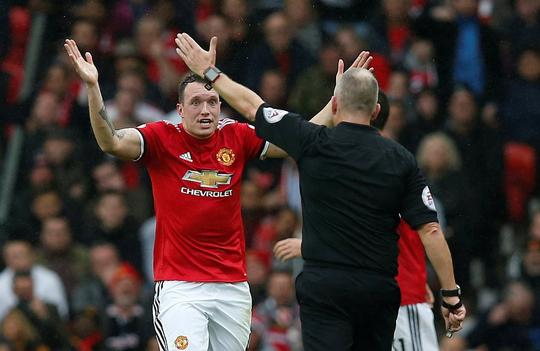 开云体育注册-包含马夏尔回首处子进球，曼联主场逼平皇家马德里的词条