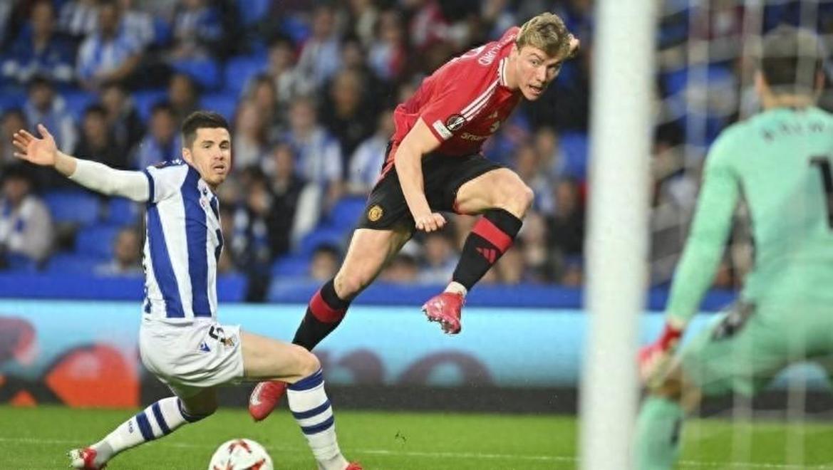 曼联战平切尔西，保持联赛不败纪录的简单介绍