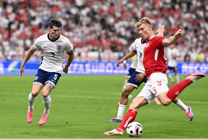 开云体育电竞-英格兰战平瑞士，提前锁定欧锦赛小组第一的简单介绍