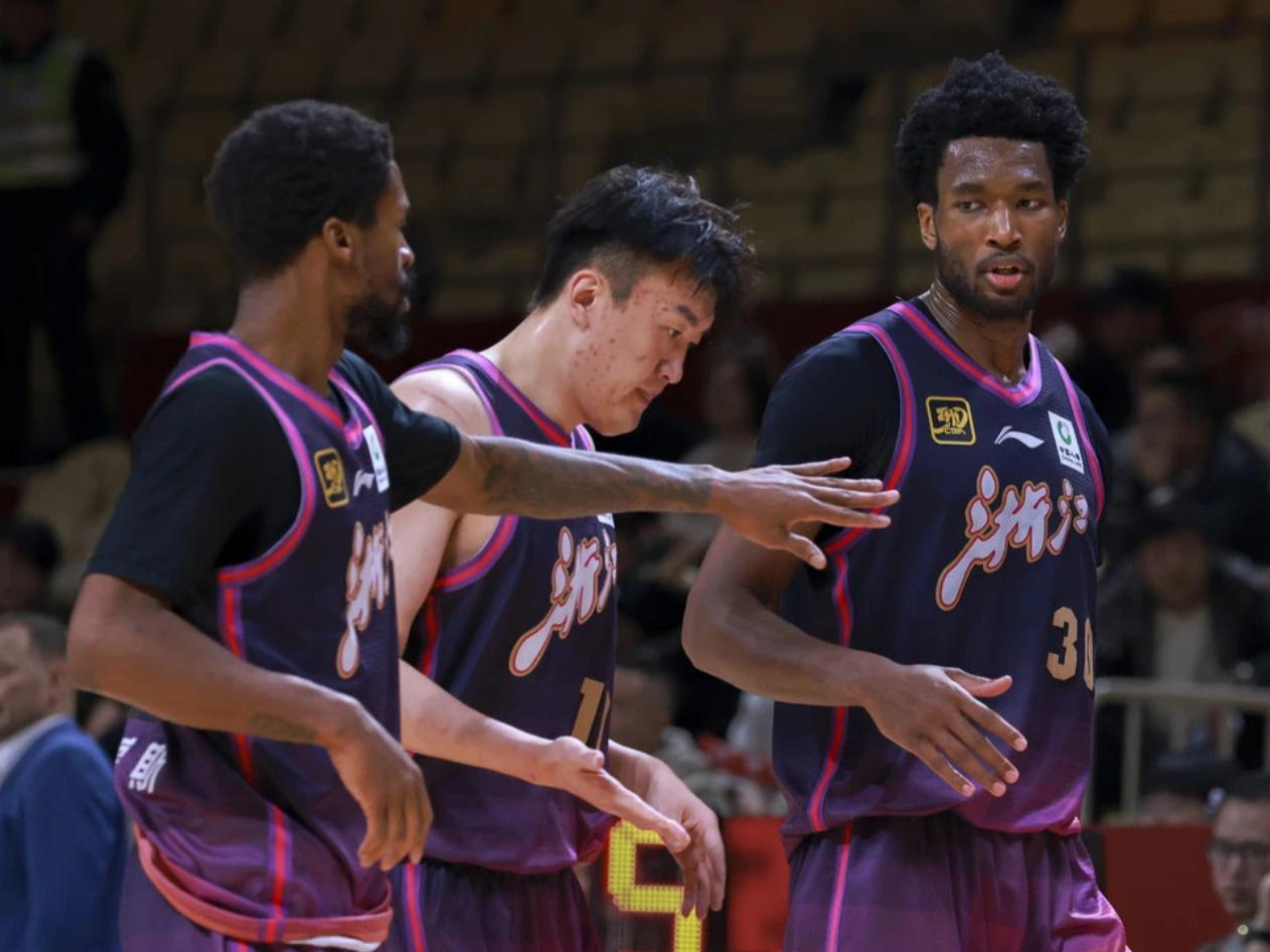 开云体育在线登录-新疆队客场战胜浙江队，停止连败颓势的简单介绍